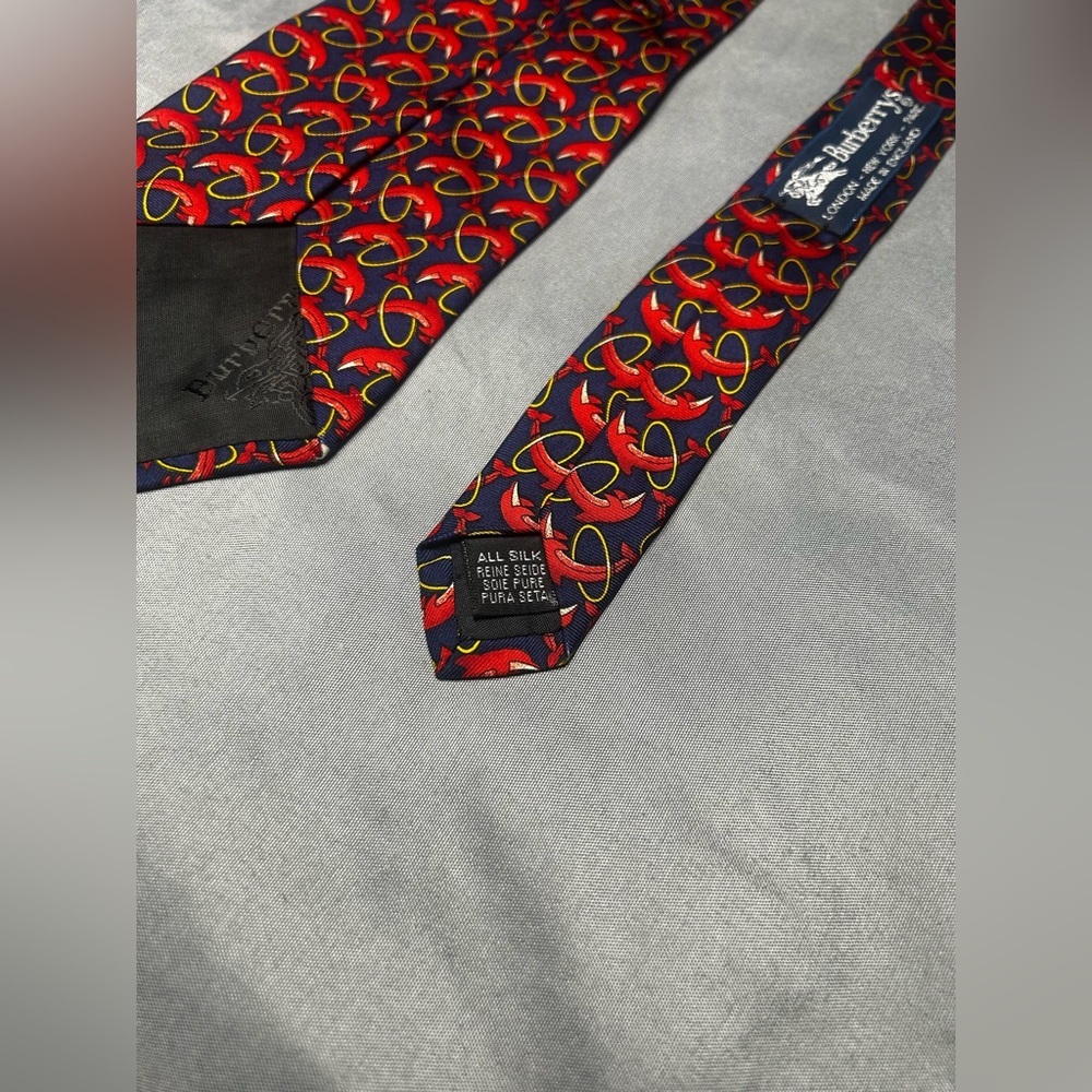 Men’s Burberry London Vintage Blue Red Dolphin Silk Necktie Designer Tie - Picture 4 of 4